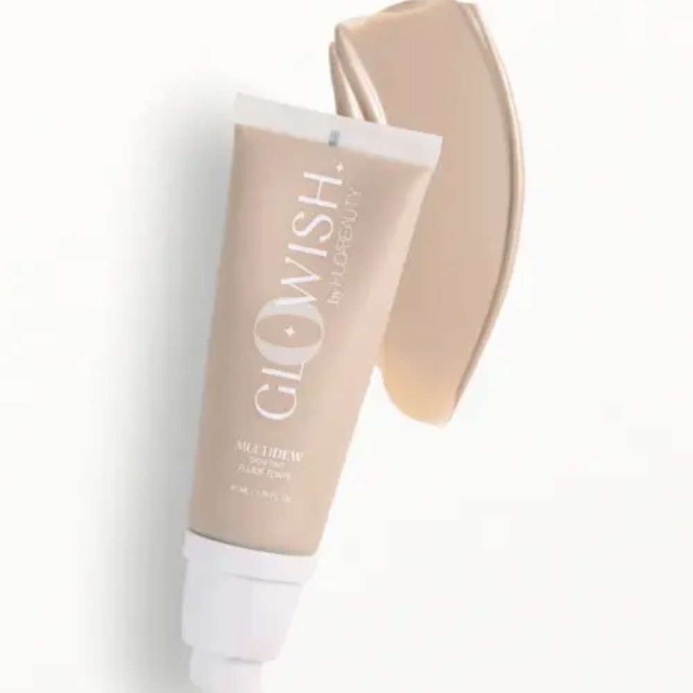 ❗️HUDA BEAUTY GloWish Multidew Vegan Skin Tint in Tan NEW
